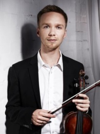 Tobias Aan - violin